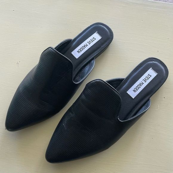 Steve Madden Black Pointed Toe PU SOCK Mules - Picture 3 of 5